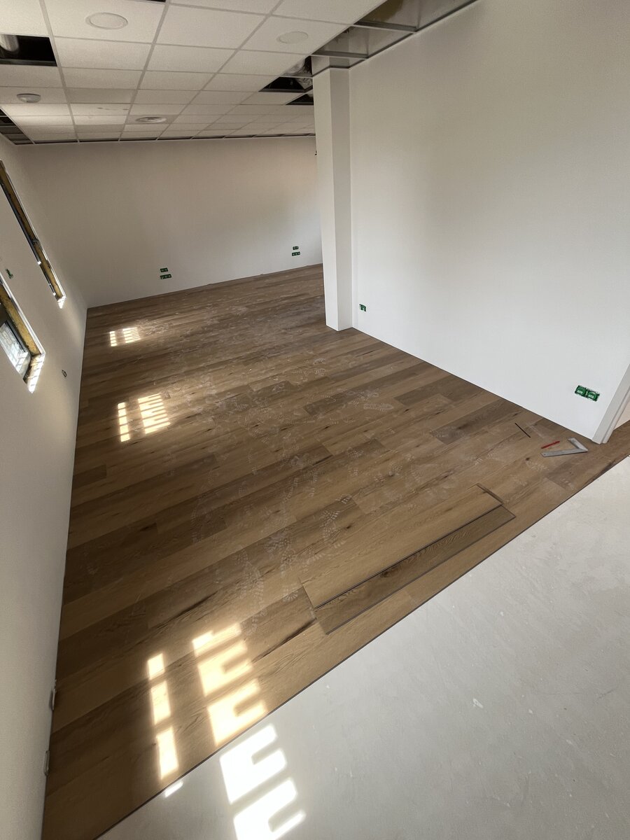 Pose de parquet — chantier MBSR